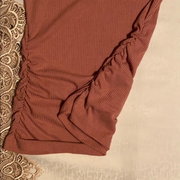 Tunic - Picture 4 of 4